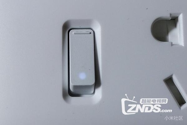 小米插线板--生活中必不可少的艺术品