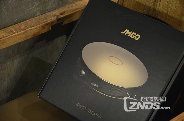 300寸无屏智能电影院——坚果G3 ProLED投影仪评测