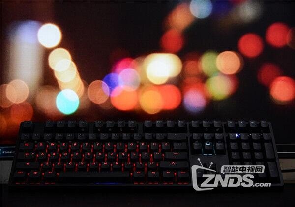 ikbc F-108 RGB 幻彩背光机械键盘评测