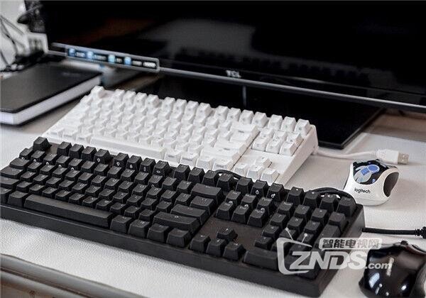 ikbc F-108 RGB 幻彩背光机械键盘评测