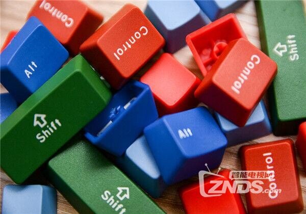 ikbc F-108 RGB 幻彩背光机械键盘评测