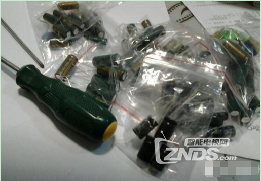 暴拆路由器 自己维修焊接电容 一步到位