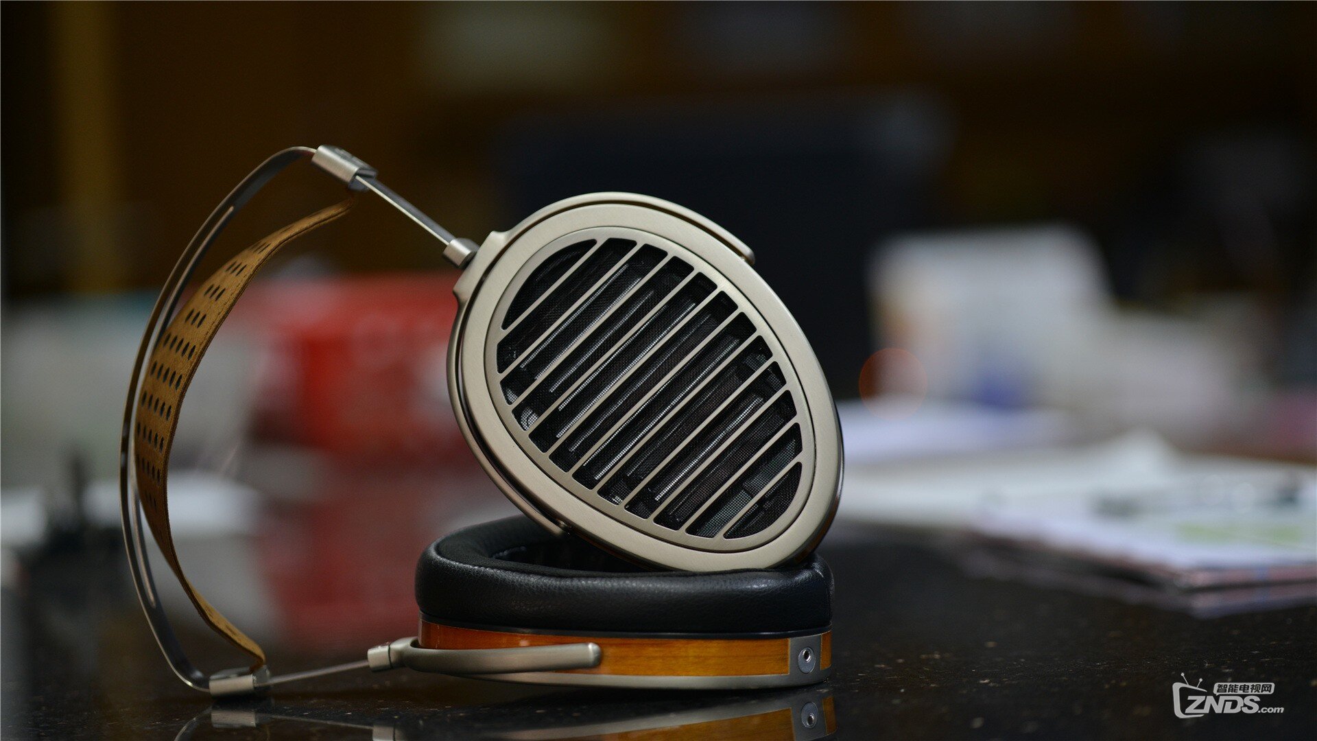 两万元内的耳机王者——Hifiman HE1000V2图赏