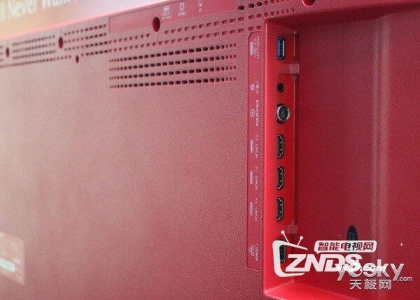 粉丝必买 PPTV65吋利物浦定制电视体验