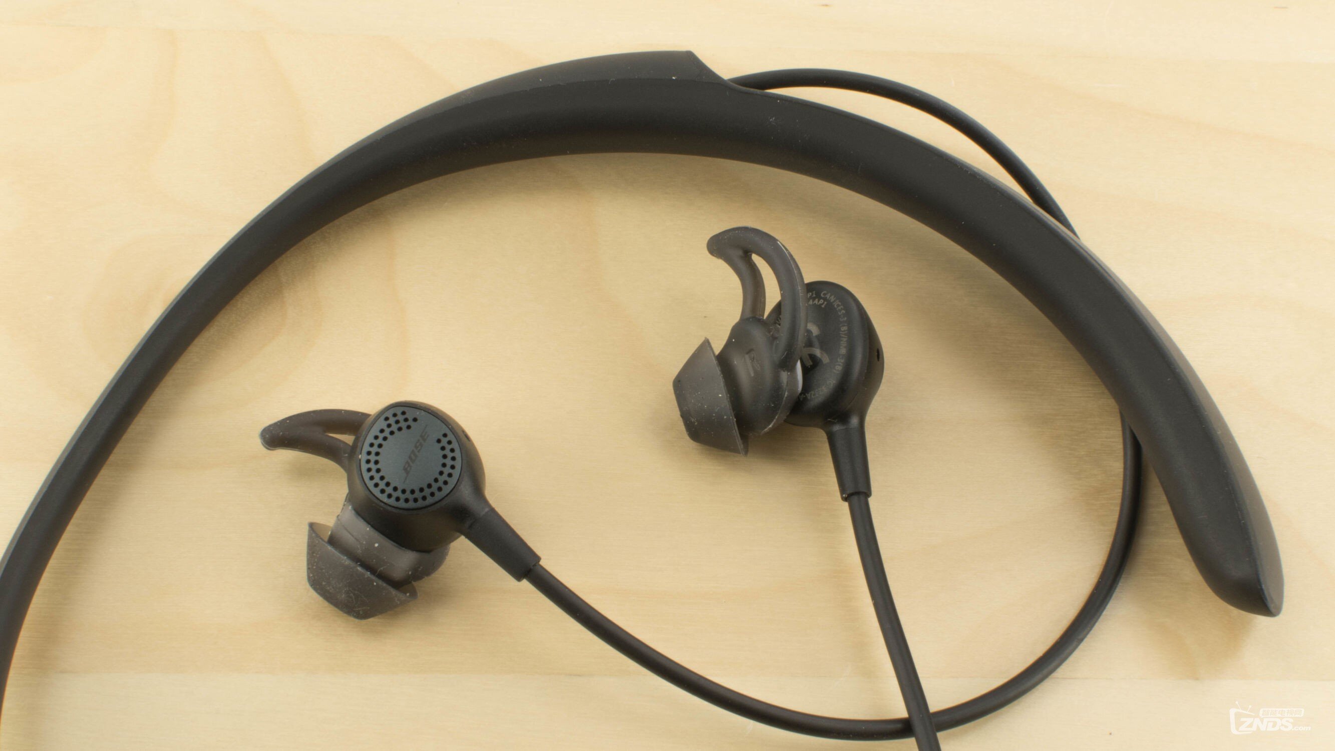 Bose出品降噪耳机 QC30运动耳机_硬件测评心