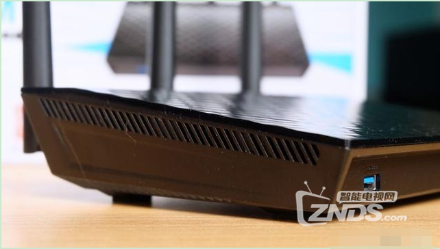 高速上网还需靠谱路由：华硕RT-AC66U B1图赏