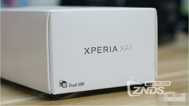 Xperia XA1黑色图赏，索尼味儿的窄边框