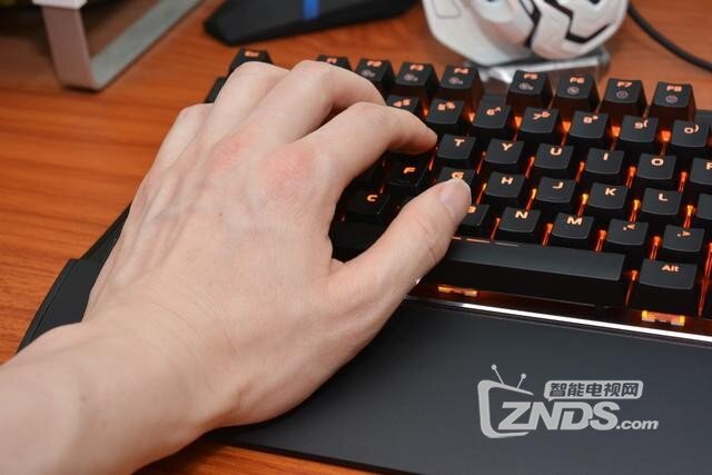 这一次不输樱桃红轴，达尔优EK835实物体验