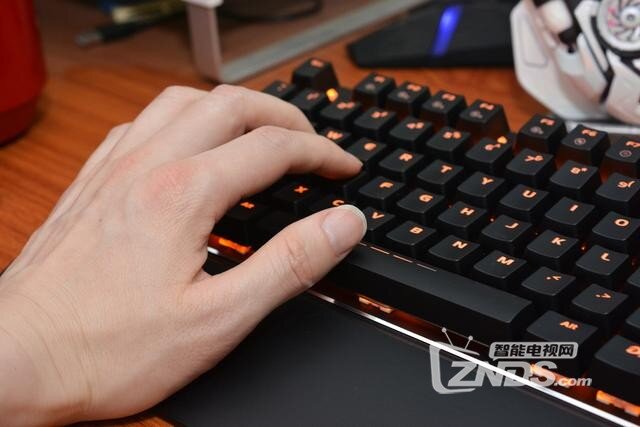 这一次不输樱桃红轴，达尔优EK835实物体验