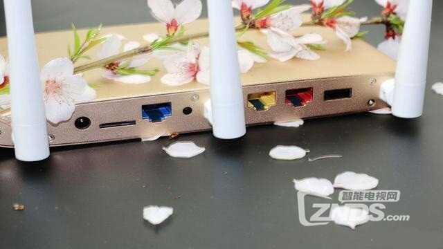 秀外慧中，表里如一——极路由3全方位评测