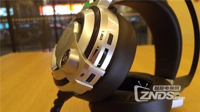 双擎四核 七彩变换——硕美科G949DE耳机体验