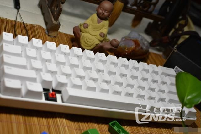 小巧键盘大乾坤，方寸之间尽掌控：ikbc Poker2键盘