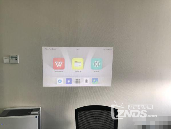 叠起来才舒服，越叠越强越幸福：ThinkPad 投影模块