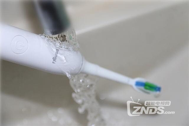 声波电动牙刷能做按摩？不仅深层洁齿更呵护牙龈
