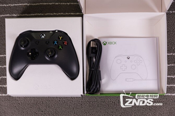 单手柄走天下——微软全新XBOX控制器试玩