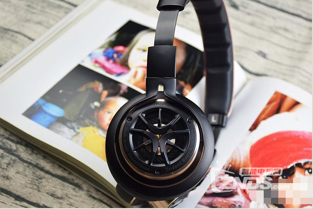 哎呦不错哦 1MORE H1707三单元头戴耳机评测
