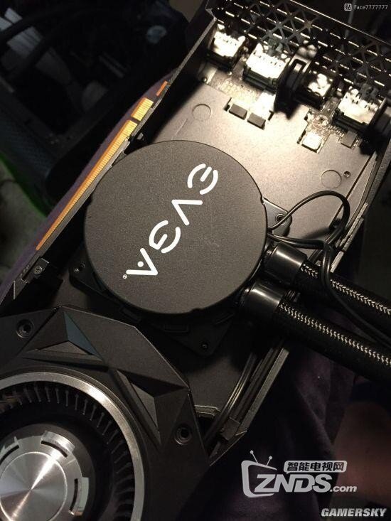 新核弹Titan Xp开箱拆解：游戏跑分很逆天
