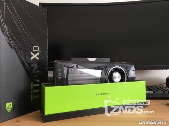 新核弹Titan Xp开箱拆解：游戏跑分很逆天