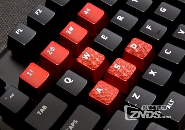 体验HyperX Alloy阿洛伊红轴机械键盘，它为电竞而生