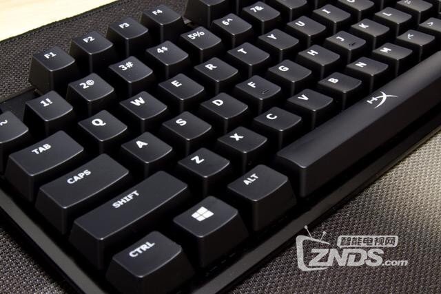 体验HyperX Alloy阿洛伊红轴机械键盘，它为电竞而生
