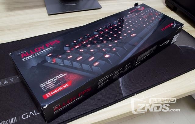 体验HyperX Alloy阿洛伊红轴机械键盘，它为电竞而生