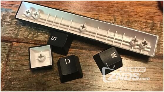 这颜值这性价比 要啥自行车？迦斯GK87法拉利红版评测