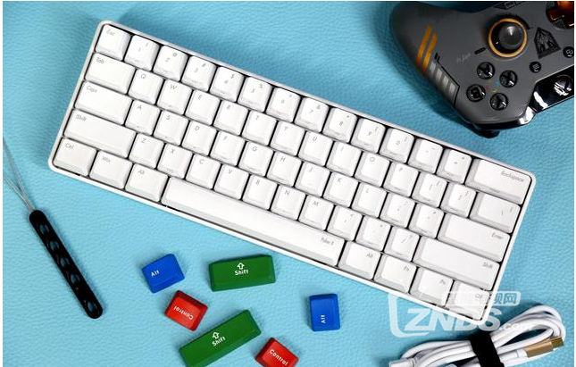 可对键位编程—ikbc Poker II Cherry MX红轴机械键盘体验评测