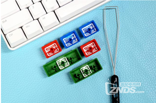 可对键位编程—ikbc Poker II Cherry MX红轴机械键盘体验评测