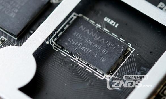 MOTO摩路由M2就这样出现了