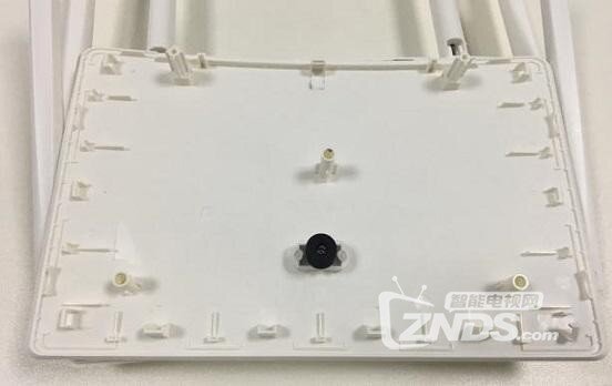 MOTO摩路由M2就这样出现了