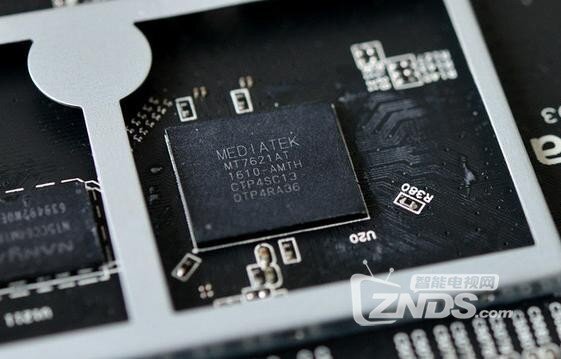 MOTO摩路由M2就这样出现了