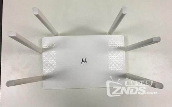 MOTO摩路由M2就这样出现了
