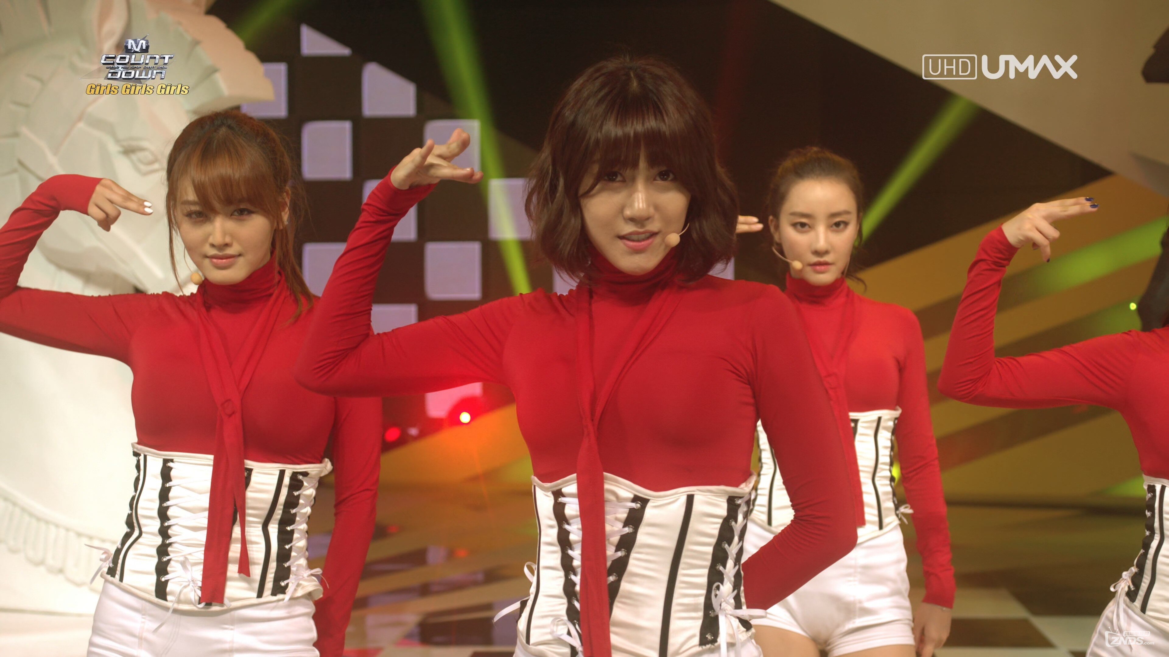 RainBow Blaxx - Cha Cha (140710 UMAX MCD Girls Special) UHD.ts_2017_04.jpg