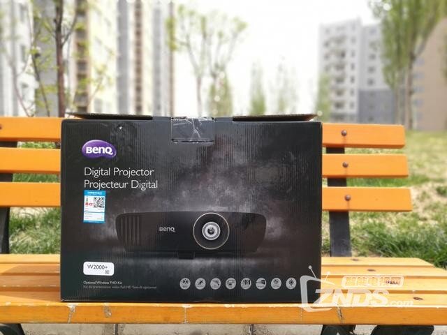投影界的“色准大师”——明基家用高清投影W2000+评测