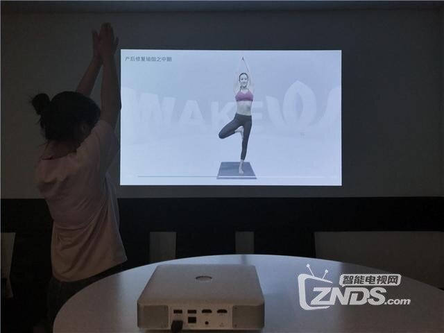 投影神器——联想小新T1智能投影简评