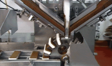 62037b5agy1ff7wx2vry4g20ak0674qp.gif