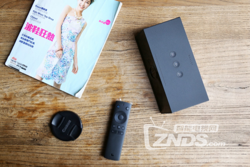 微鲸投影k1plus-能袋走的不只音乐 还有百寸巨幕影院