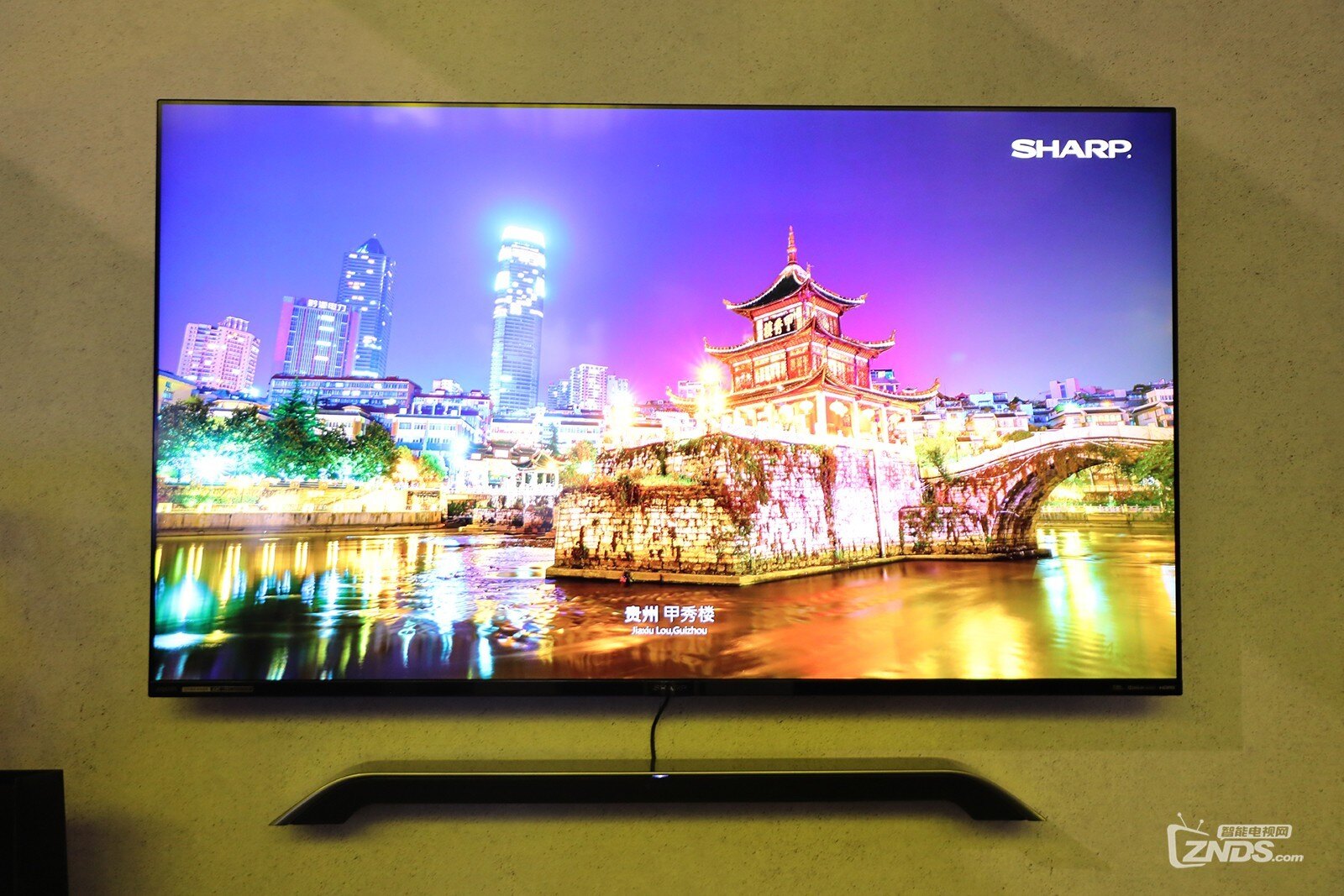 "旷世不框视"夏普aquos新品六大看点!