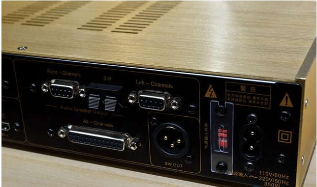 化繁为简挑战全景声影院！悦享一号声霸评测