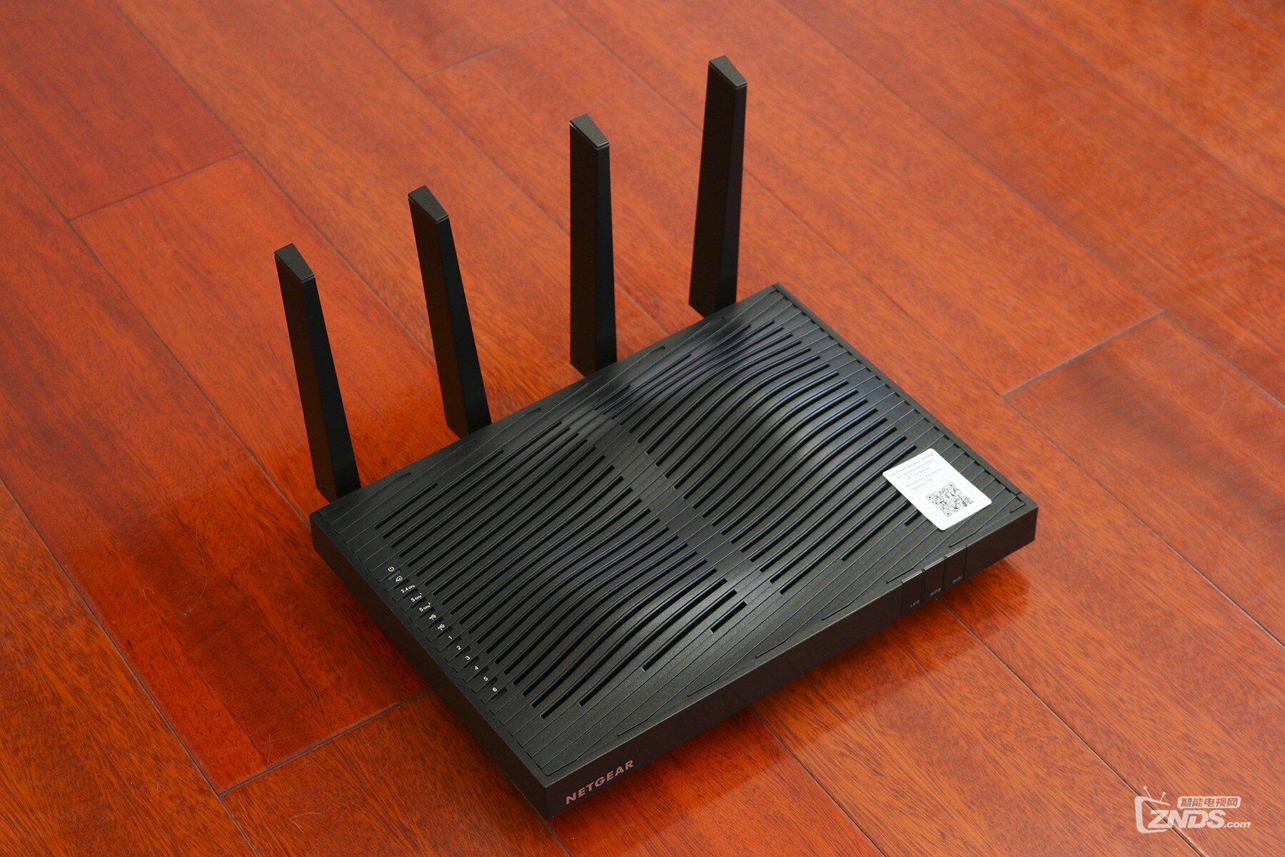 办公和生活理想之选 三款千兆级三频旗舰路由器横评