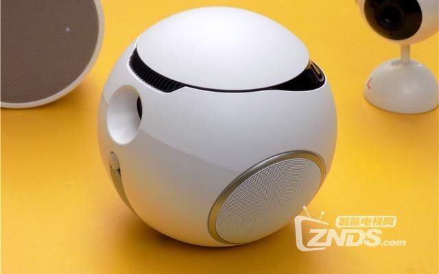 给孩子的最好礼物  极米imea无屏电视评测