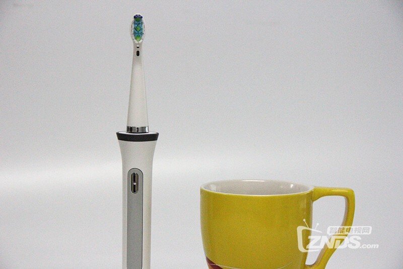 大白反菌除垢声波牙刷体验测评：你该换一支电动牙刷啦