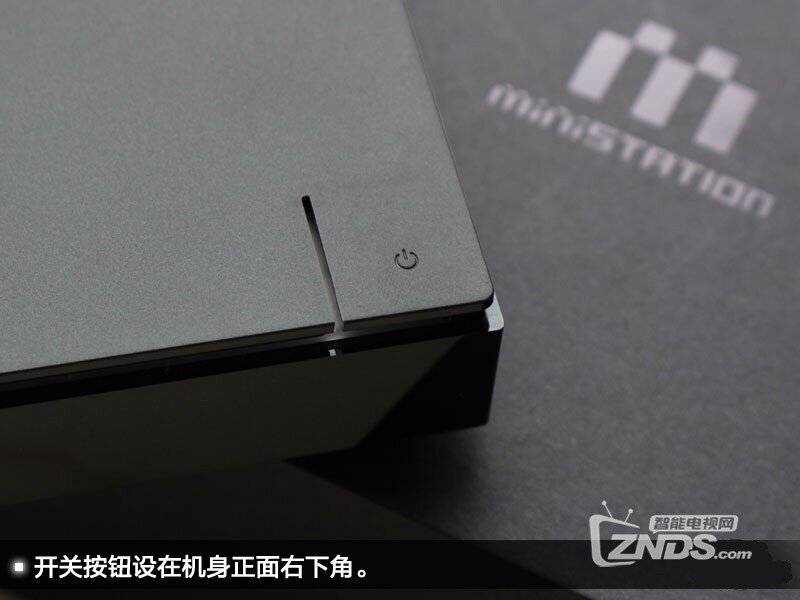 能看片能玩游戏的全能角色 创维微游戏机评测