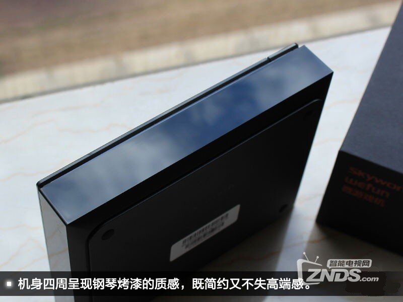 能看片能玩游戏的全能角色 创维微游戏机评测