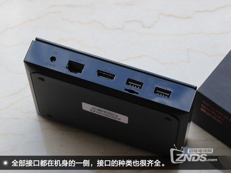 能看片能玩游戏的全能角色 创维微游戏机评测