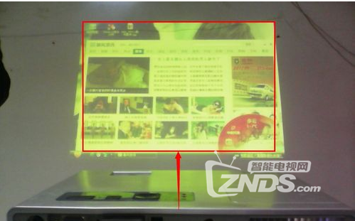 【玩机技巧】怎么给笔记本电脑连接上智能投影仪 超级详细