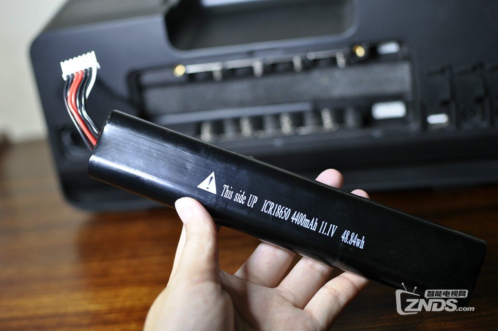 体型最大、喇叭最多的蓝牙音箱，德斐尔Boomster评测