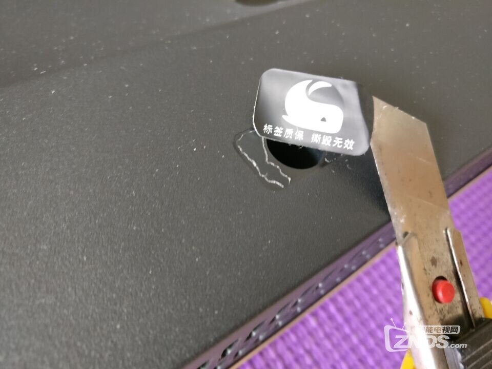 自己维修微鲸智能电视摇控失灵,不能无线WIFI