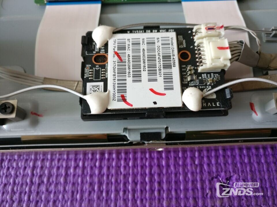 自己维修微鲸智能电视摇控失灵,不能无线WIFI