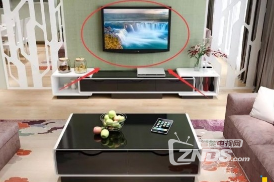 智能电视是挂墙好还是放在电视柜上好？优缺点分析